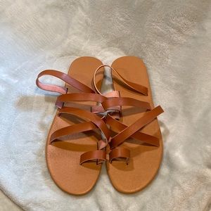 NWOT Sandals